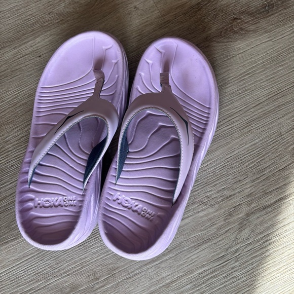 Hoka One One Lavender Sandals - Picture 4 of 6